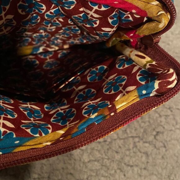 Crossbody Quilted Purse - Picture 9 of 9
